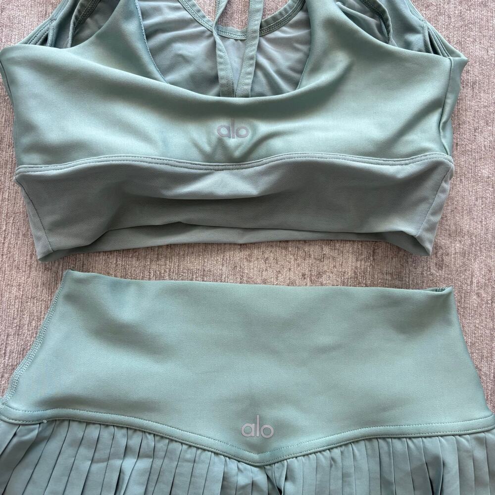 Alo Yoga Skirt Set - Picture 5 of 6